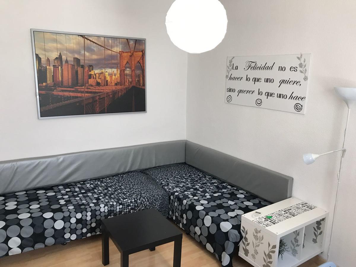 Latina Lejlighed Madrid Eksteriør billede