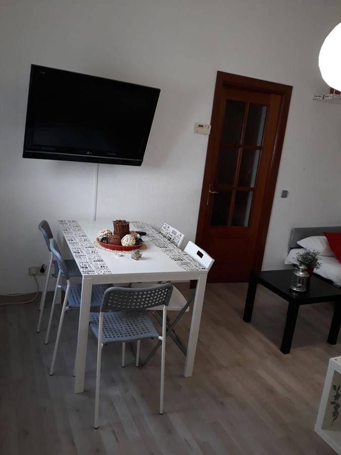 Latina Lejlighed Madrid Eksteriør billede